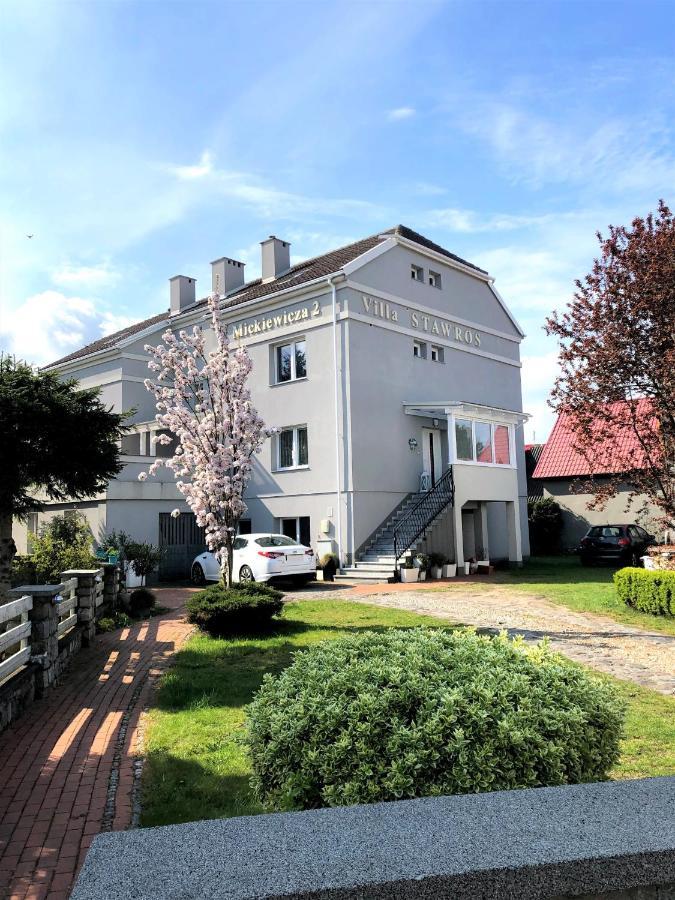 Villa Stawros Leba Bagian luar foto