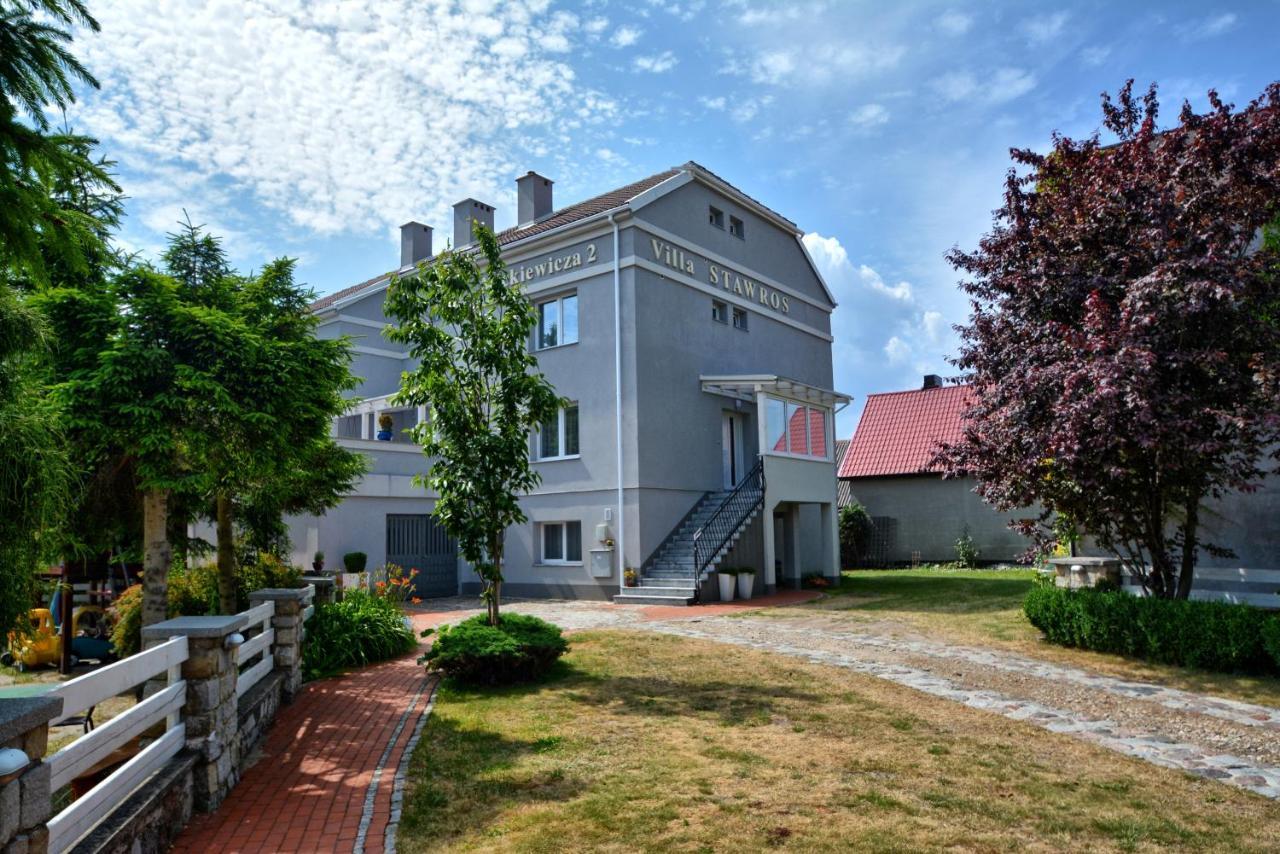 Villa Stawros Leba Bagian luar foto